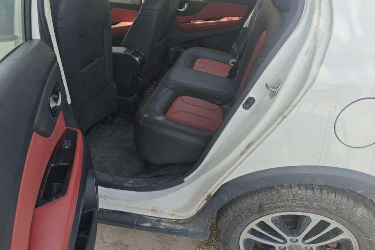 Used Haval H1 2016 Revised Version Blue Badge 1.5L Manual Luxury Edition Left Rear Seat