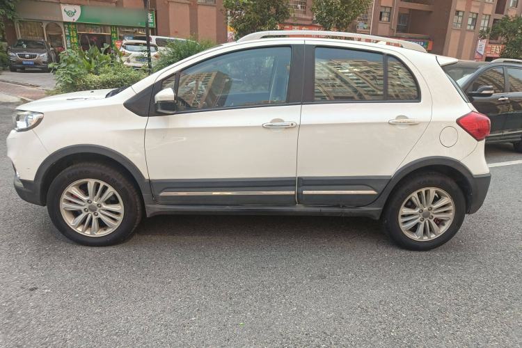 Used Haval H1 2016 Revised Version Blue Badge 1.5L AMT Standard Edition Left Side