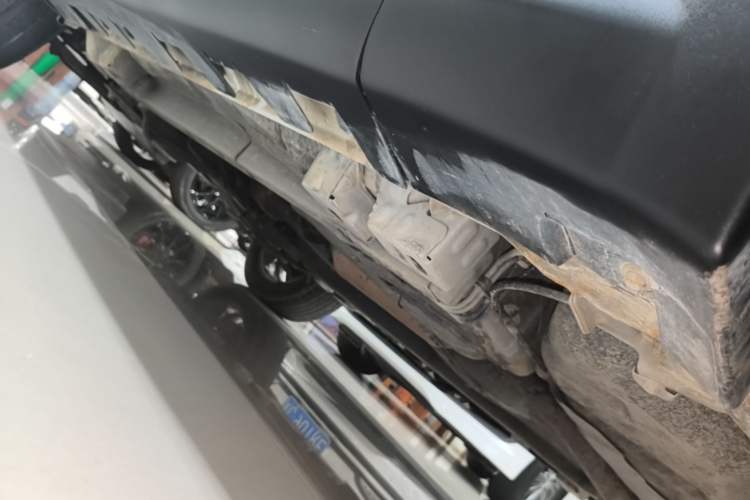 Used Haval H1 2016 Red Label 1.5L Manual Comfort Edition Left Side Sill