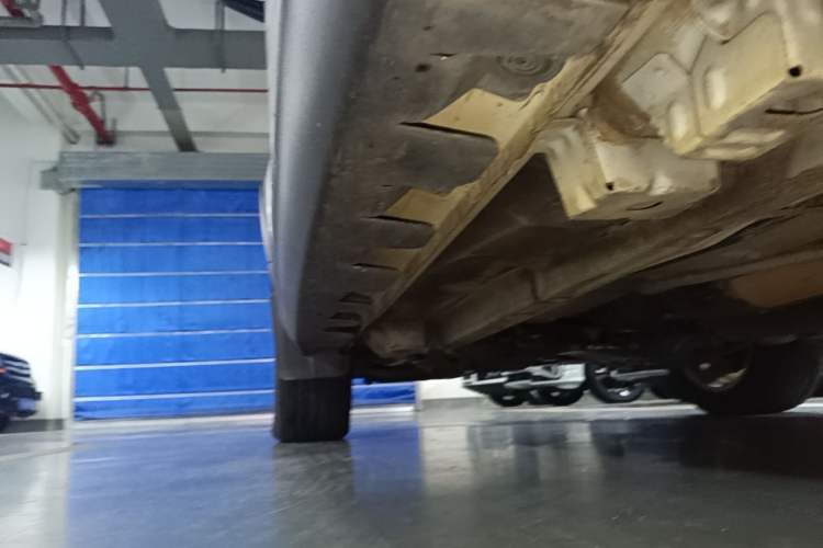 Used Haval H1 2016 Red Label 1.5L AMT Comfort Model Left Side Sill