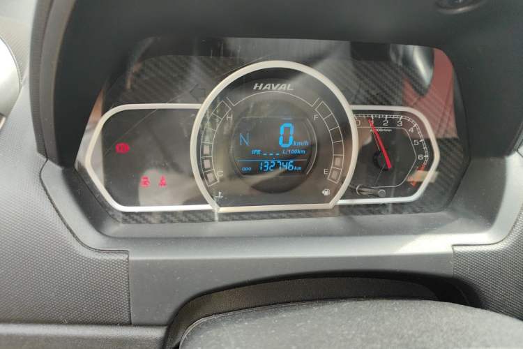 Used Haval H1 2016 Red-Label 1.5L AMT Luxury Model Odometer Close Up