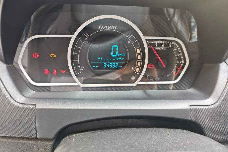 Used Haval H1 2016 Red Label 1.5L Manual Comfort Edition Odometer Close Up