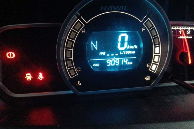 Used Haval H1 2016 Red-Label 1.5L AMT Luxury Model Odometer Close Up