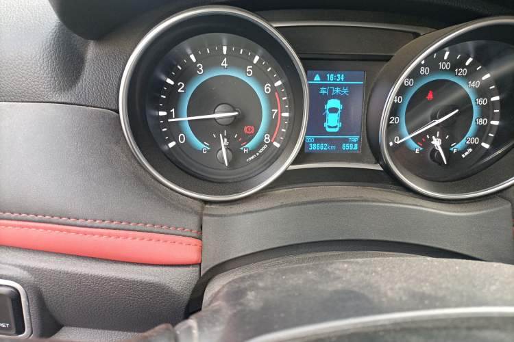 Used Haval H1 2016 Revised Version Blue Badge 1.5L Manual Luxury Edition Odometer Close Up