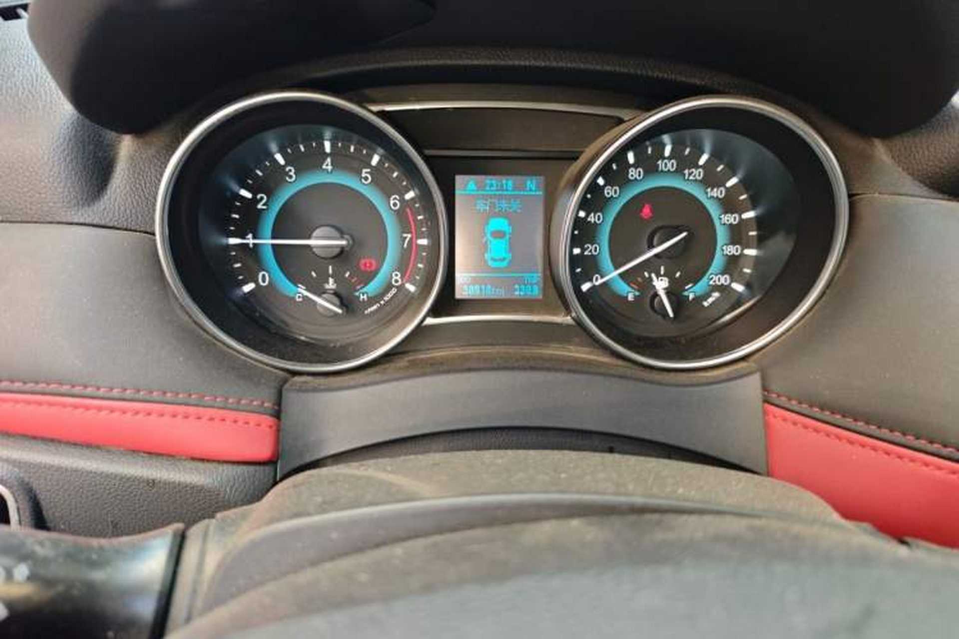 Used Haval H1 2016 Revised Version Blue Badge 1.5L AMT Comfort Edition Odometer Close Up