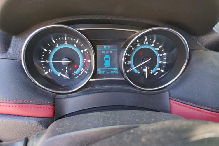 Used Haval H1 2016 Revised Version Blue Badge 1.5L Manual Comfort Edition Odometer Close Up