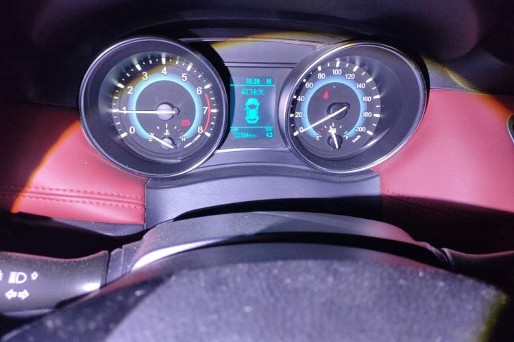 Used Haval H1 2016 Blue Label 1.5L AMT Luxury Model Odometer Close Up