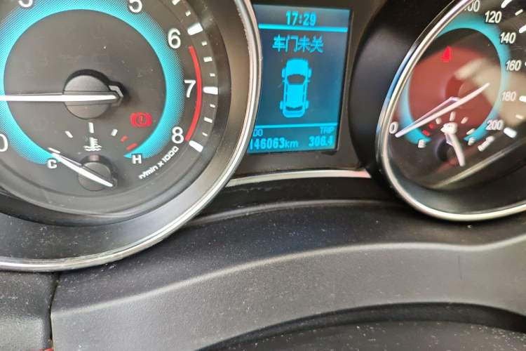 Used Haval H1 2016 Revised Version Blue Badge 1.5L Manual Luxury Edition Odometer Close Up
