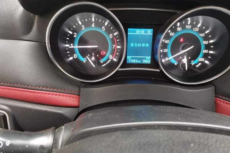 Used Haval H1 2016 Revised Version Blue Badge 1.5L AMT Luxury Edition Odometer Close Up