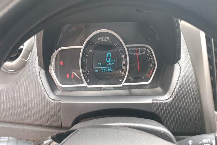 Used Haval H1 2016 Red Label 1.5L Manual Comfort Edition Odometer Close Up