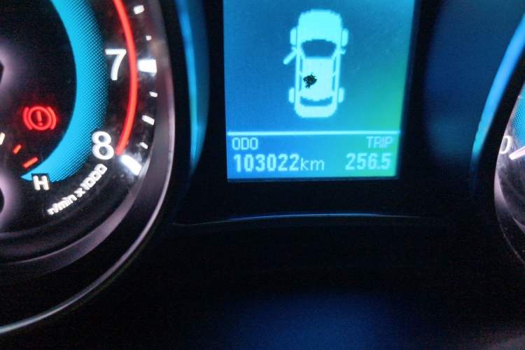 Used Haval H1 2016 Blue Label 1.5L AMT Urban Model Odometer Close Up