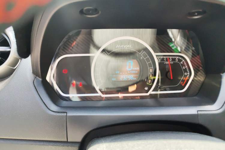 Used Haval H1 2016 Red Label 1.5L Manual Luxury Model Odometer Close Up