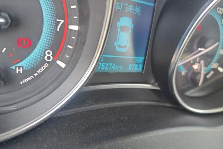 Used Haval H1 2016 Revised Version Blue Badge 1.5L Manual Luxury Edition Odometer Close Up