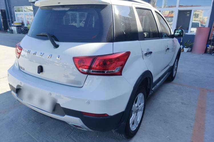 Used Haval H1 2016 Red Label 1.5L AMT Comfort Model Rear Right 45 Deg