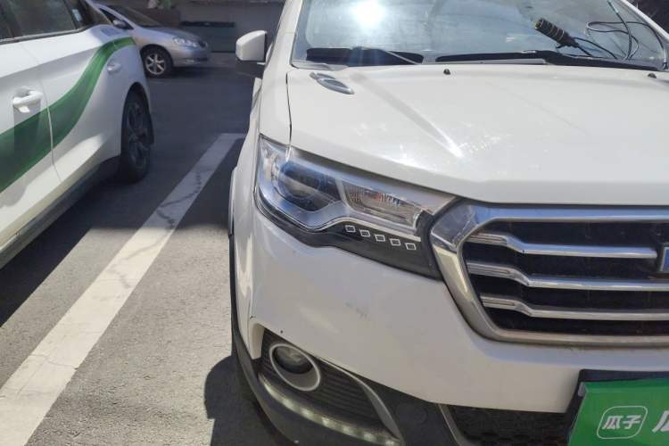 Used Haval H1 2016 Blue Label 1.5L Manual Luxury Model Right Front Headlight