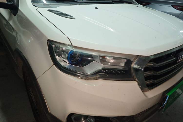 Used Haval H1 2016 Blue Label 1.5L Manual Luxury Model Right Front Headlight