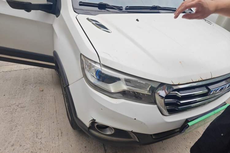 Used Haval H1 2016 Revised Version Blue Badge 1.5L AMT Luxury Edition Right Front Headlight