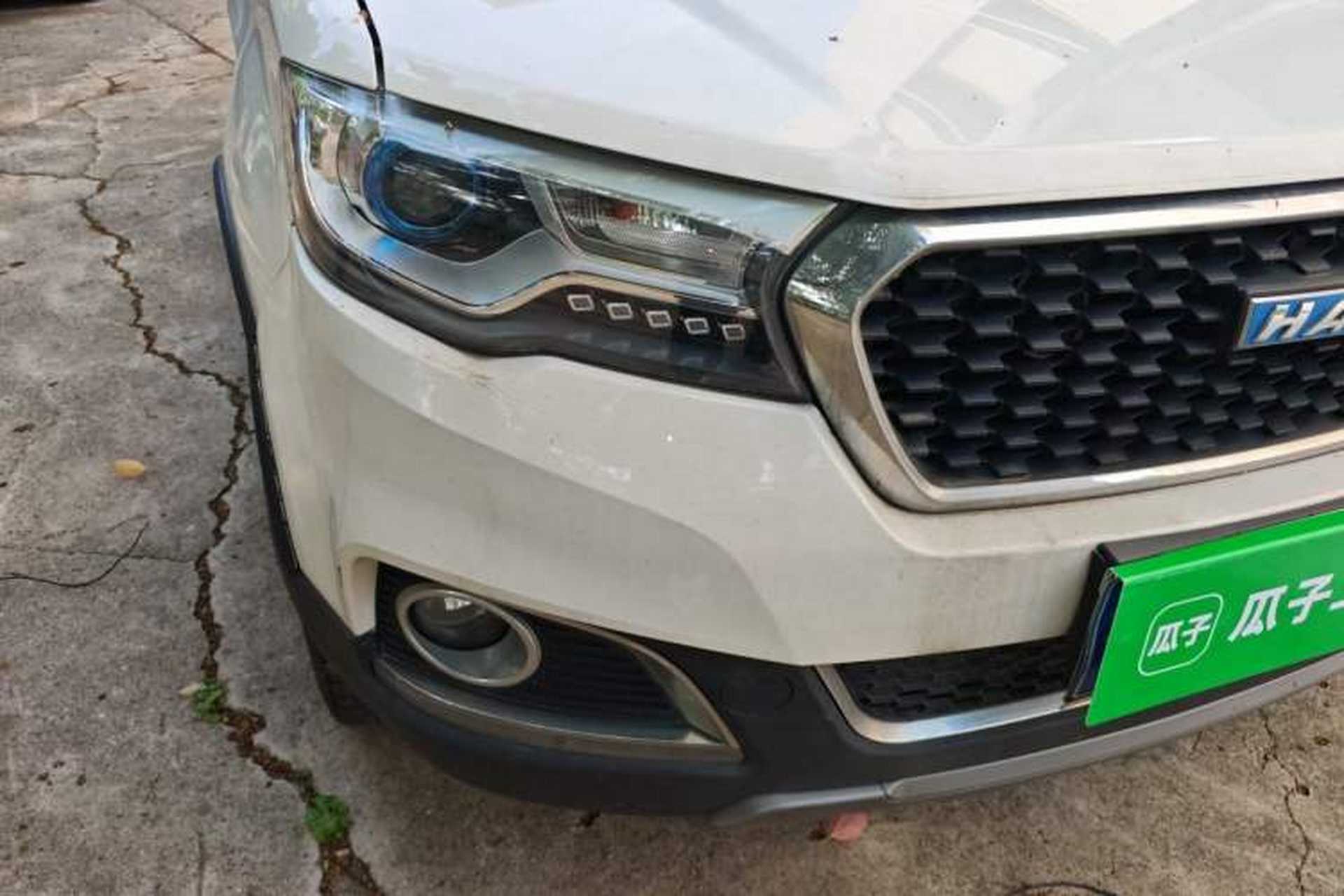 Used Haval H1 2016 Revised Version Blue Badge 1.5L AMT Comfort Edition Right Front Headlight