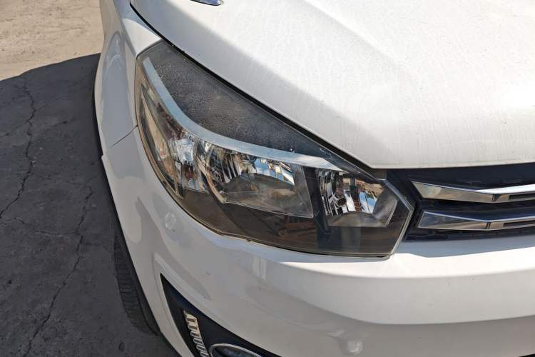 Used Haval H1 2016 Red Label 1.5L Manual Luxury Model Right Front Headlight