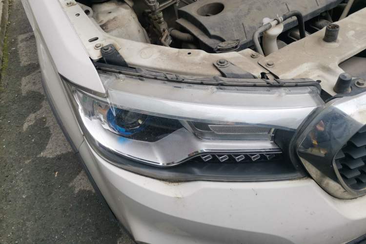 Used Haval H1 2016 Revised Version Blue Badge 1.5L Manual Comfort Edition Right Front Headlight