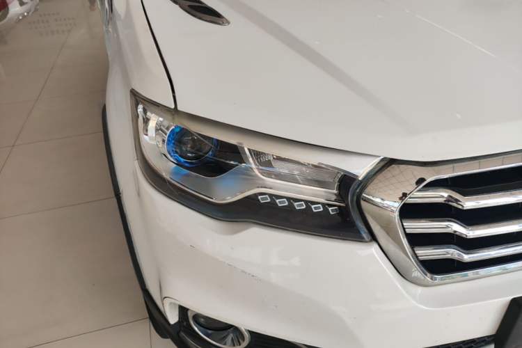 Used Haval H1 2016 Blue Label 1.5L AMT Urban Model Right Front Headlight