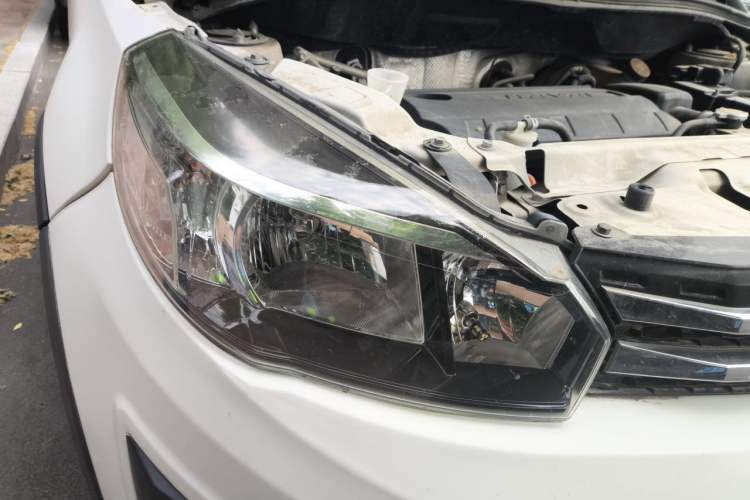 Used Haval H1 2016 Red Label 1.5L Manual Comfort Edition Right Front Headlight