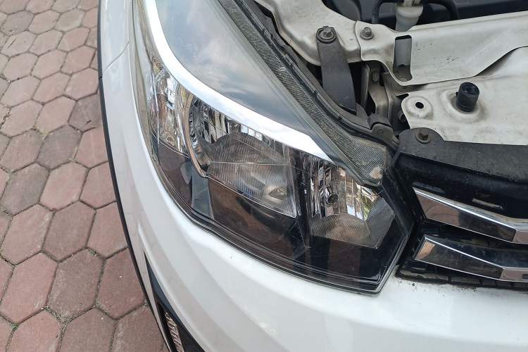 Used Haval H1 2016 Red Label 1.5L Manual Comfort Edition Right Front Headlight