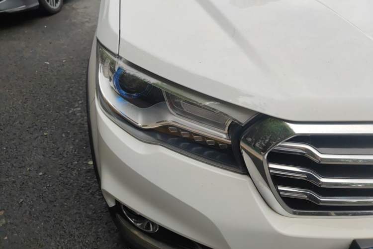 Used Haval H1 2016 Blue Label 1.5L AMT Luxury Model Right Front Headlight