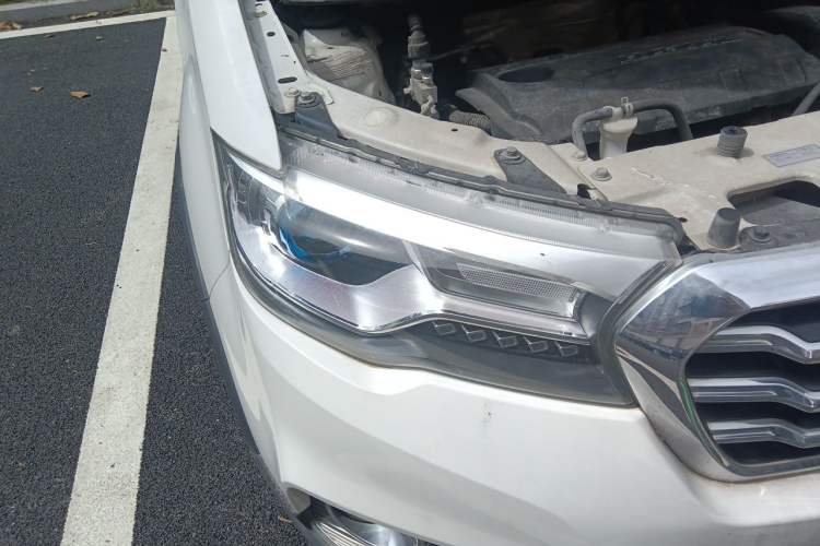 Used Haval H1 2016 Blue Label 1.5L Manual Luxury Model Right Front Headlight