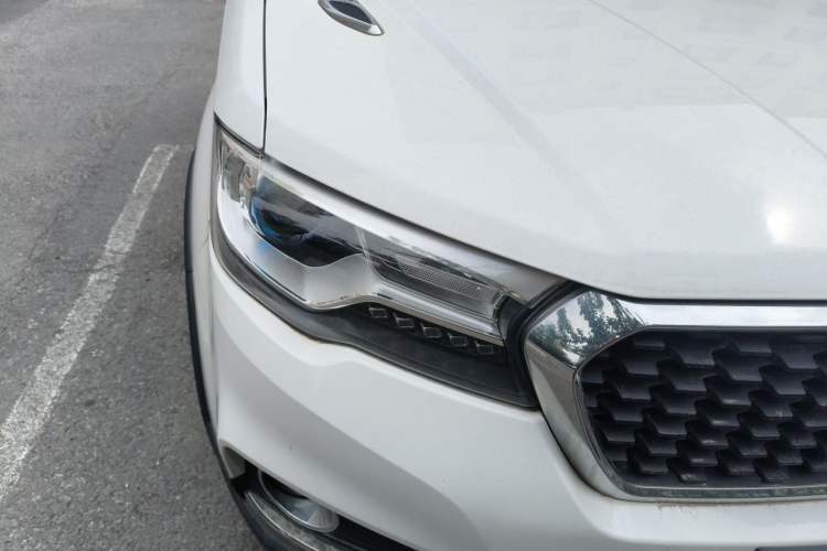 Used Haval H1 2016 Revised Version Blue Badge 1.5L AMT Comfort Edition Right Front Headlight