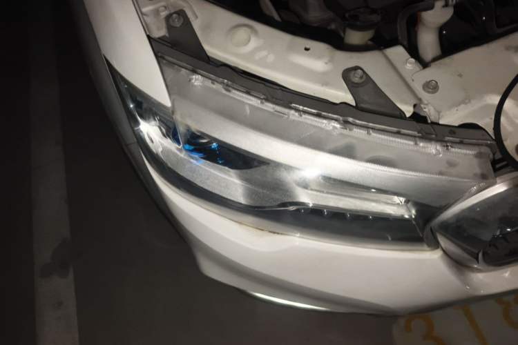 Used Haval H1 2016 Revised Version Blue Badge 1.5L Manual Comfort Edition Right Front Headlight