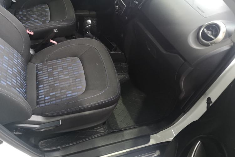Used Haval H1 2016 Red Label 1.5L AMT Comfort Model Right Front Seat