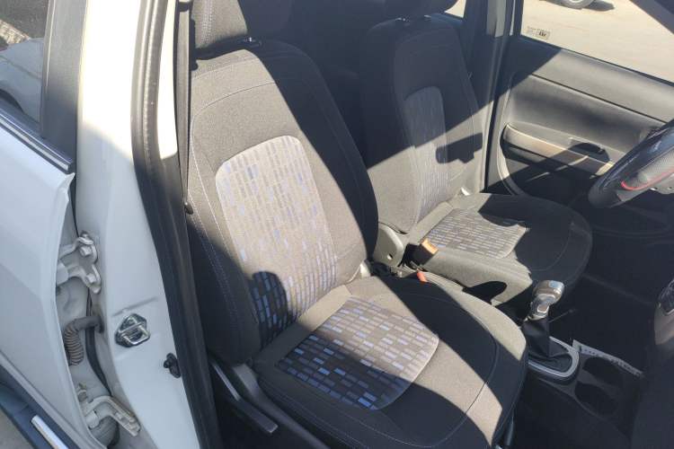 Used Haval H1 2016 Red Label 1.5L AMT Comfort Model Right Front Seat