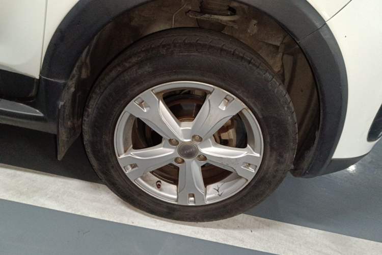 Used Haval H1 2016 Red-Label 1.5L AMT Luxury Model Right Front Wheel Hub