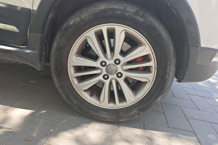 Used Haval H1 2016 Blue Label 1.5L Manual Urban Model Right Front Wheel Hub