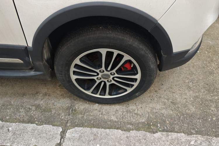 Used Haval H1 2016 Blue Label 1.5L Manual Luxury Model Right Front Wheel Hub