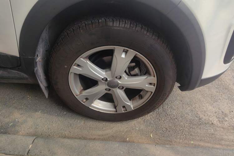 Used Haval H1 2016 Red Label 1.5L Manual Comfort Edition Right Front Wheel Hub