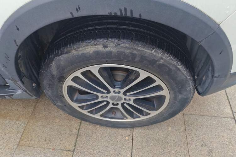 Used Haval H1 2016 Blue Label 1.5L AMT Luxury Model Right Front Wheel Hub