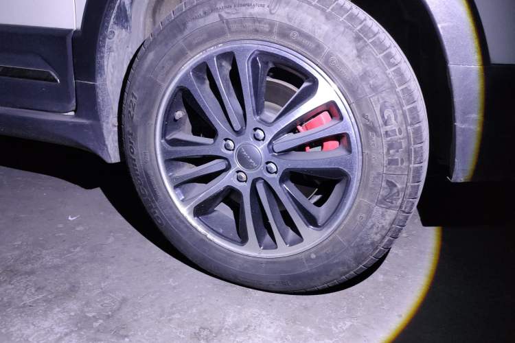 Used Haval H1 2016 Blue Label 1.5L AMT Luxury Model Right Front Wheel Hub