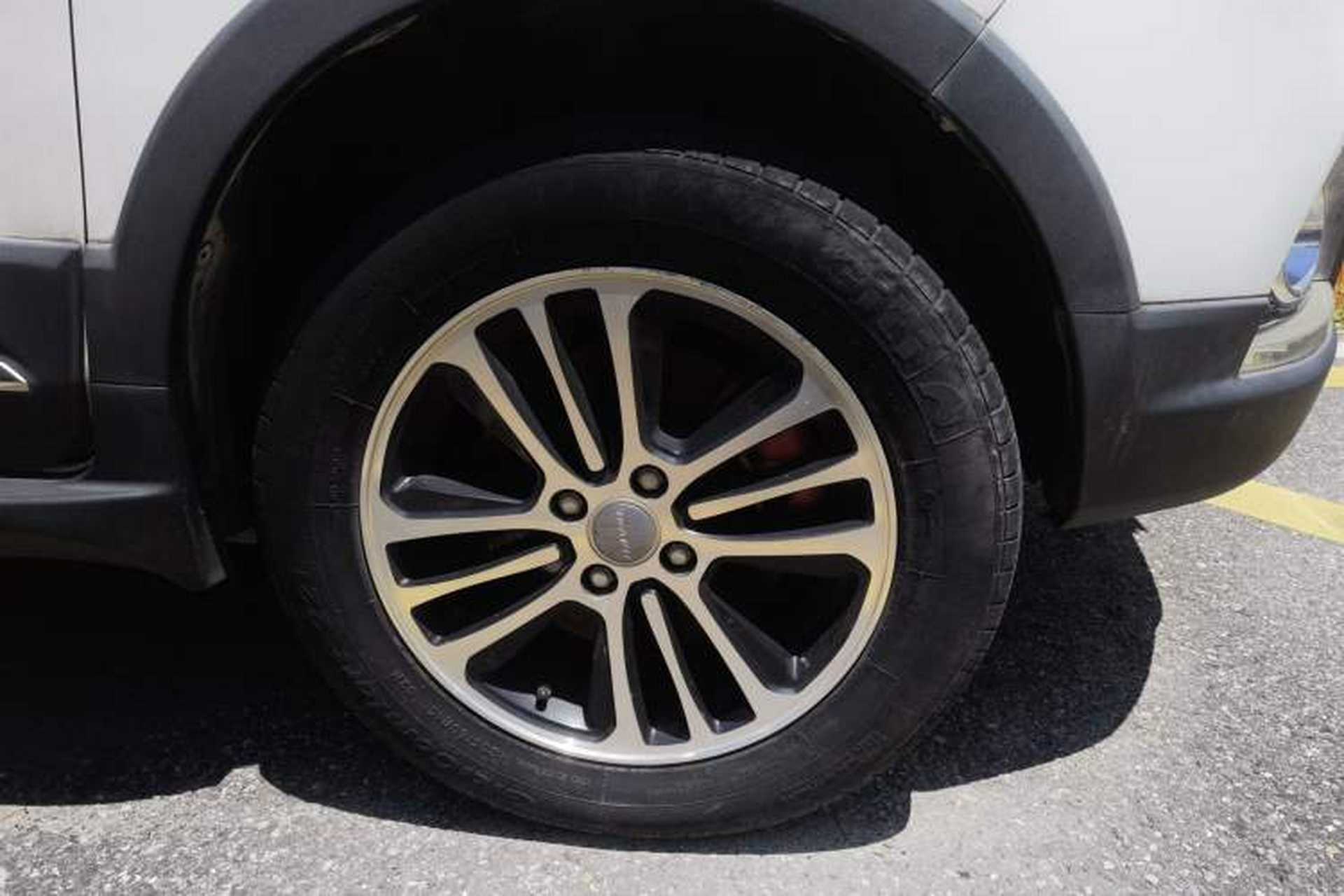 Used Haval H1 2016 Blue Label 1.5L AMT Luxury Model Right Front Wheel Hub