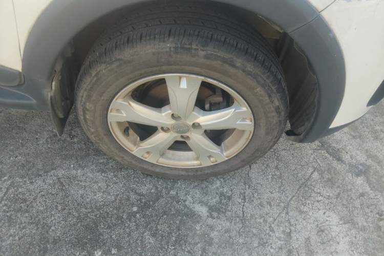 Used Haval H1 2016 Red Label 1.5L Manual Luxury Model Right Front Wheel Hub
