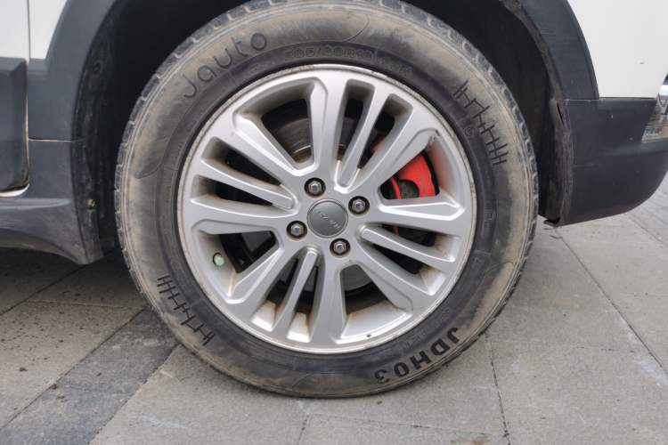 Used Haval H1 2016 Blue Label 1.5L AMT Urban Model Right Front Wheel Hub
