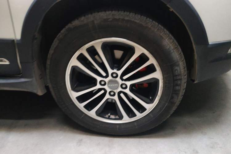 Used Haval H1 2016 Revised Version Blue Badge 1.5L Manual Luxury Edition Right Front Wheel Hub