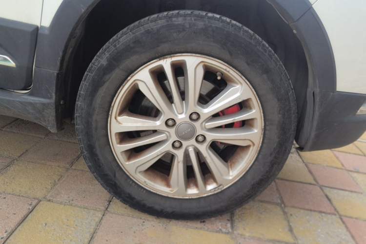 Used Haval H1 2016 Blue Label 1.5L Manual Urban Model Right Front Wheel Hub