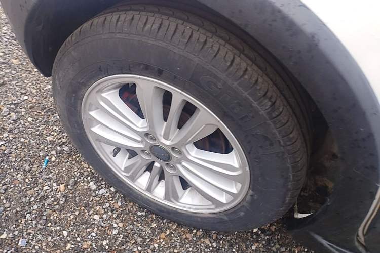 Used Haval H1 2016 Revised Version Blue Badge 1.5L Manual Standard Edition Right Rear Wheel Hub