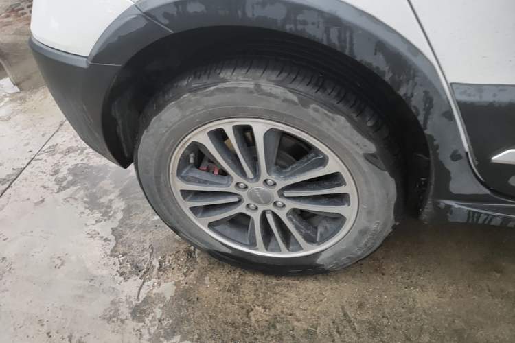 Used Haval H1 2016 Blue Label 1.5L AMT Luxury Model Right Rear Wheel Hub