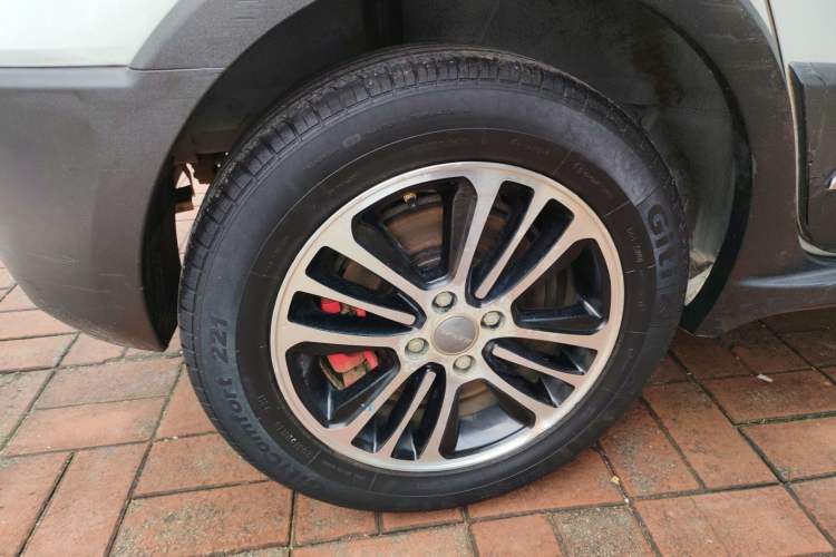 Used Haval H1 2016 Revised Version Blue Badge 1.5L Manual Luxury Edition Right Rear Wheel Hub