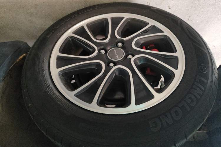 Used Haval H1 2016 Blue Label 1.5L AMT Luxury Model Right Rear Wheel Hub