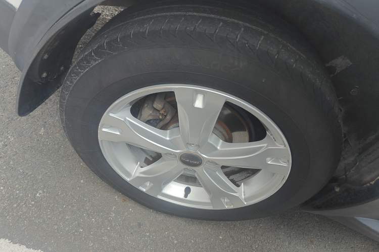 Used Haval H1 2016 Red Label 1.5L AMT Comfort Model Right Rear Wheel Hub