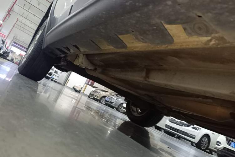 Used Haval H1 2016 Red Label 1.5L AMT Comfort Model Right Side Sill